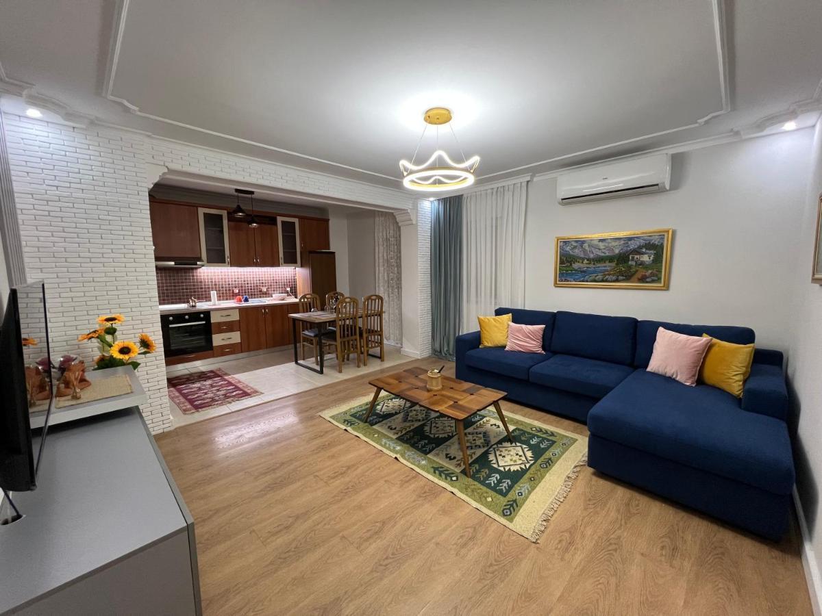 Chestnut Yard Apartman *