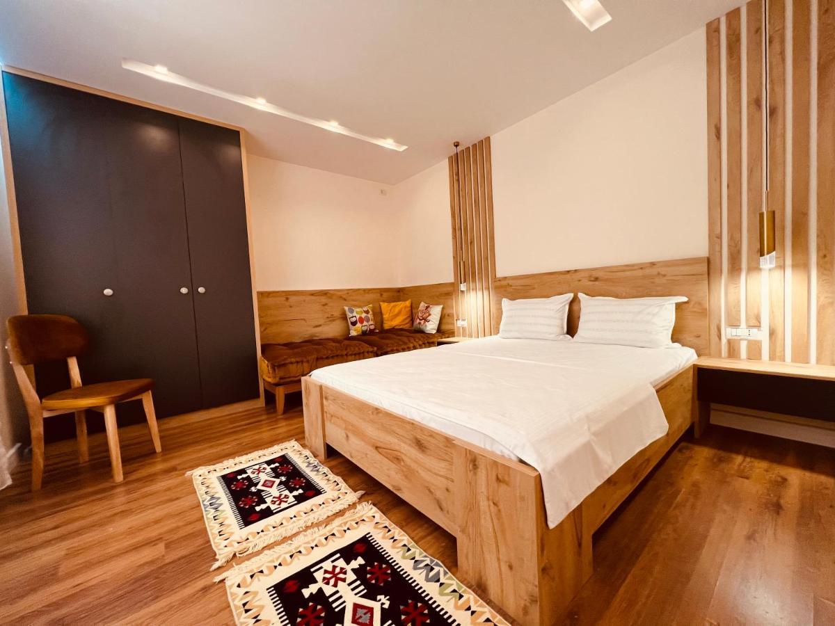 Chestnut Yard Apartman Tirana